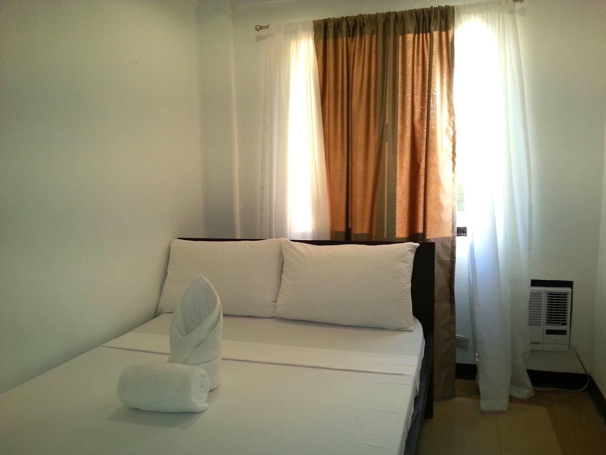 Ricardo Valley Inn Корон Экстерьер фото