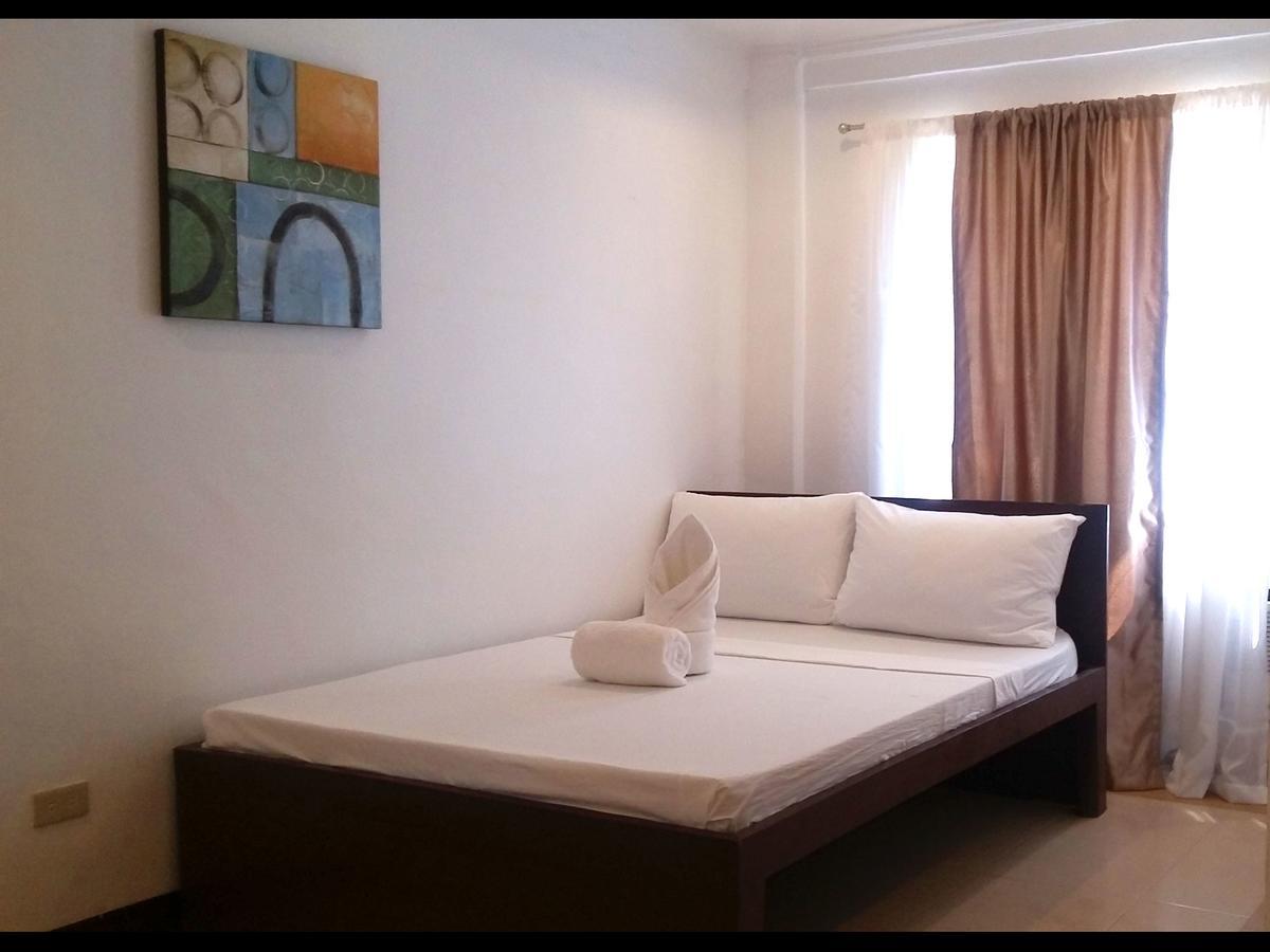 Ricardo Valley Inn Корон Экстерьер фото