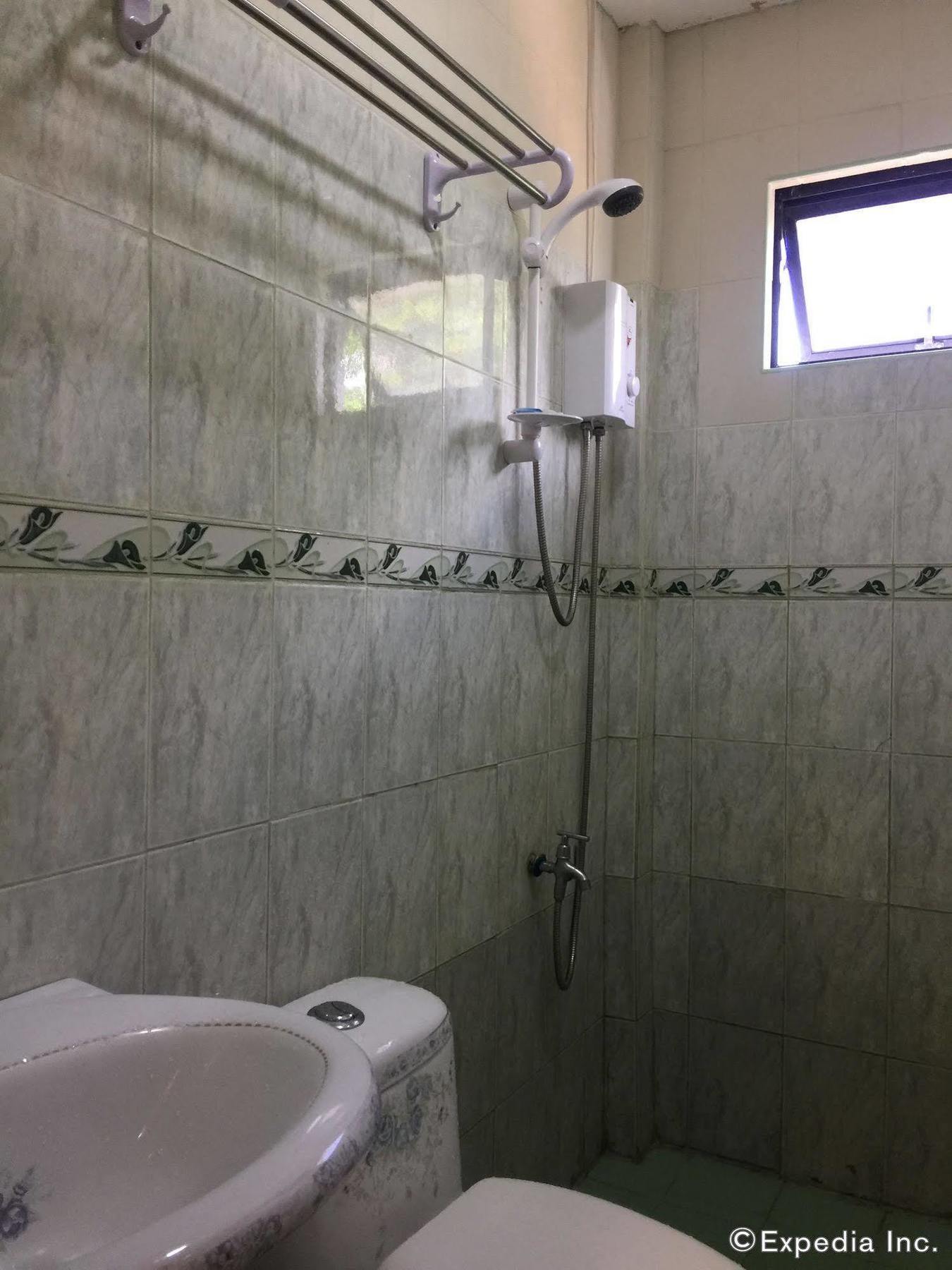 Ricardo Valley Inn Корон Экстерьер фото